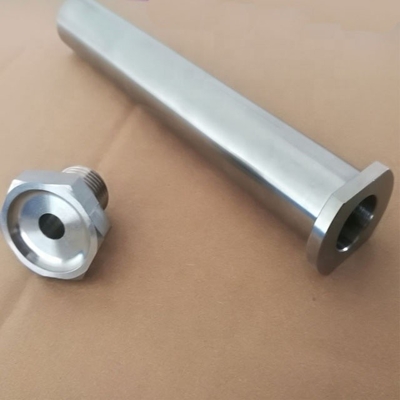 Fuse di lega di titanio con finitura naturale e diametro standard DIN 5/8 &quot;