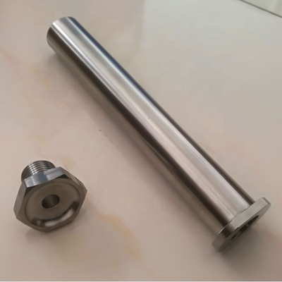 Fuse di lega di titanio con finitura naturale e diametro standard DIN 5/8 &quot;