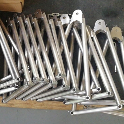 Performance-Enhancing Universal Year Jacobs Ladder Titanio naturale 13 5/8&quot; 14&quot; 3 buche 1 buca per la Sprint Car Racing Car