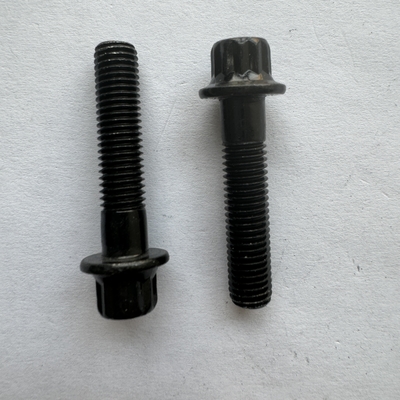 Finitura in argento standard DIN M7x 32MM LENGHE Acciaio 12 PT Cerniere a testa di flangia in nero per applicazioni dell'industria automobilistica