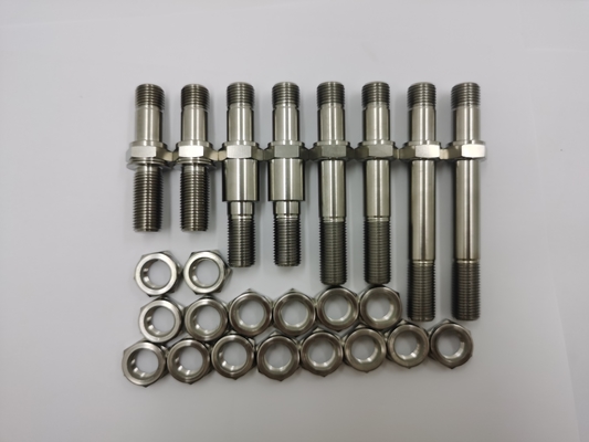 Universal Fitment Eagle's TITANIUM ONE NUT OR Q/C R/R S/P PLUS BOLT KIT L'aggiunta perfetta al telaio della tua Sprint Car