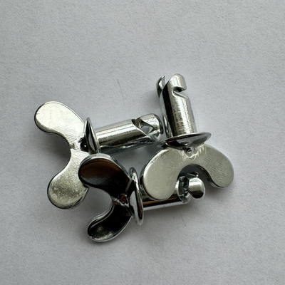 Buttoni della testa della farfalla in acciaio Dzus Dome Argento 5/16 &quot;x.500&quot; per la presa e le prestazioni della macchina Sprint