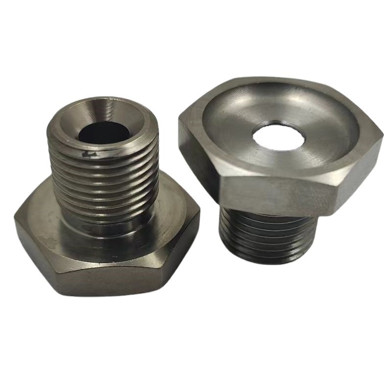 Migliora le prestazioni della tua Sprint Car con l'Universal Year Titanium King Pin Nuts